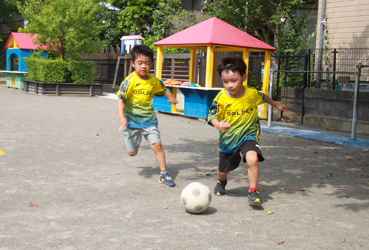 サッカースクール